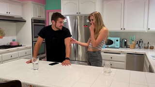 ���सकी बहन, प्रेमिका