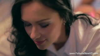 ���ोमांस और जुनून सीएफएनएम ब्लोजोब करती हुई सुंदरी